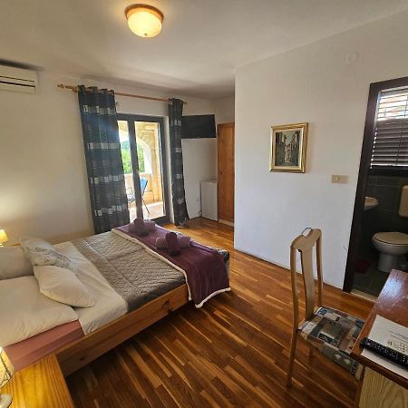 Apartments & Rooms Gaspar Rovigno Esterno foto