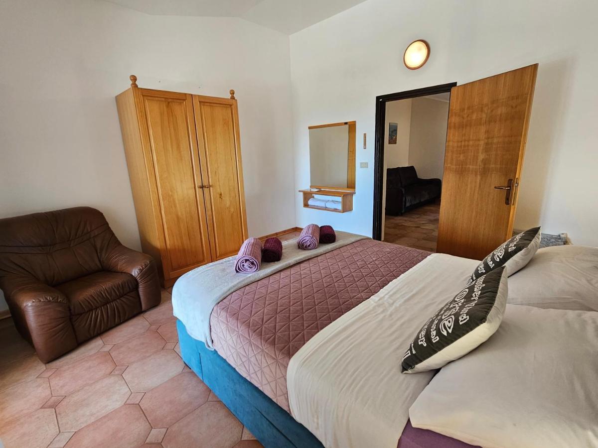 Apartments & Rooms Gaspar Rovigno Esterno foto