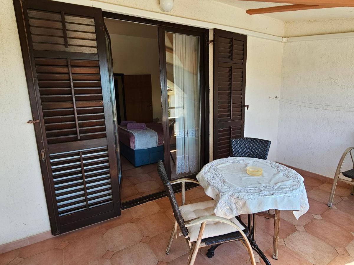 Apartments & Rooms Gaspar Rovigno Esterno foto