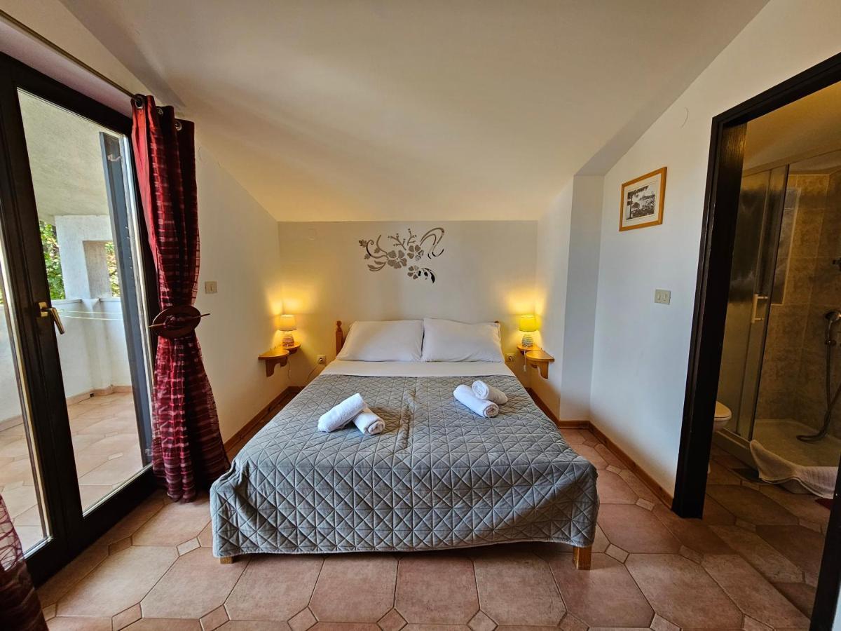 Apartments & Rooms Gaspar Rovigno Esterno foto